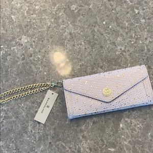 Bandolino clutch